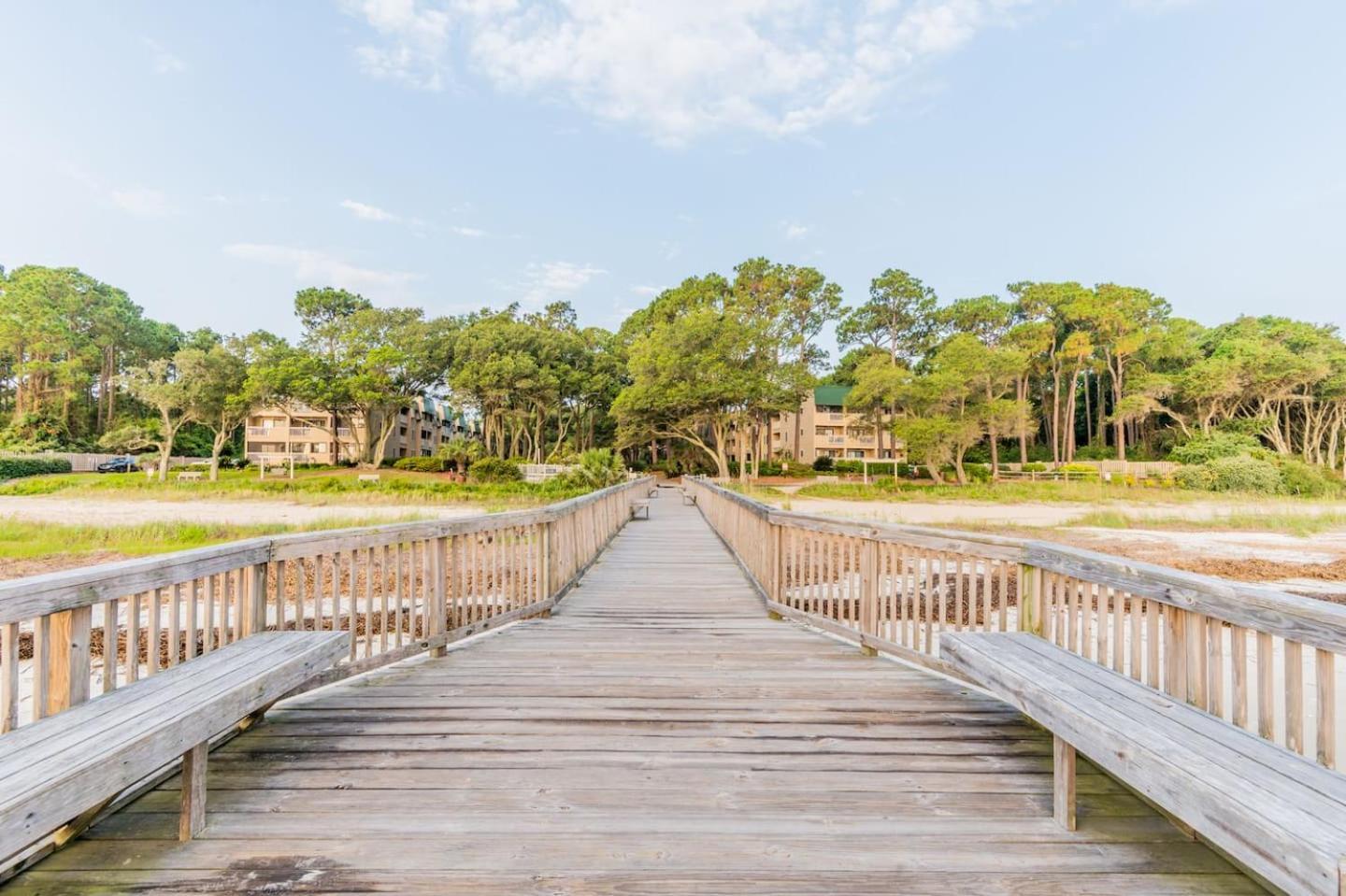 Coastal Luxe Villa By The Beach ヒルトンヘッドアイランド エクステリア 写真