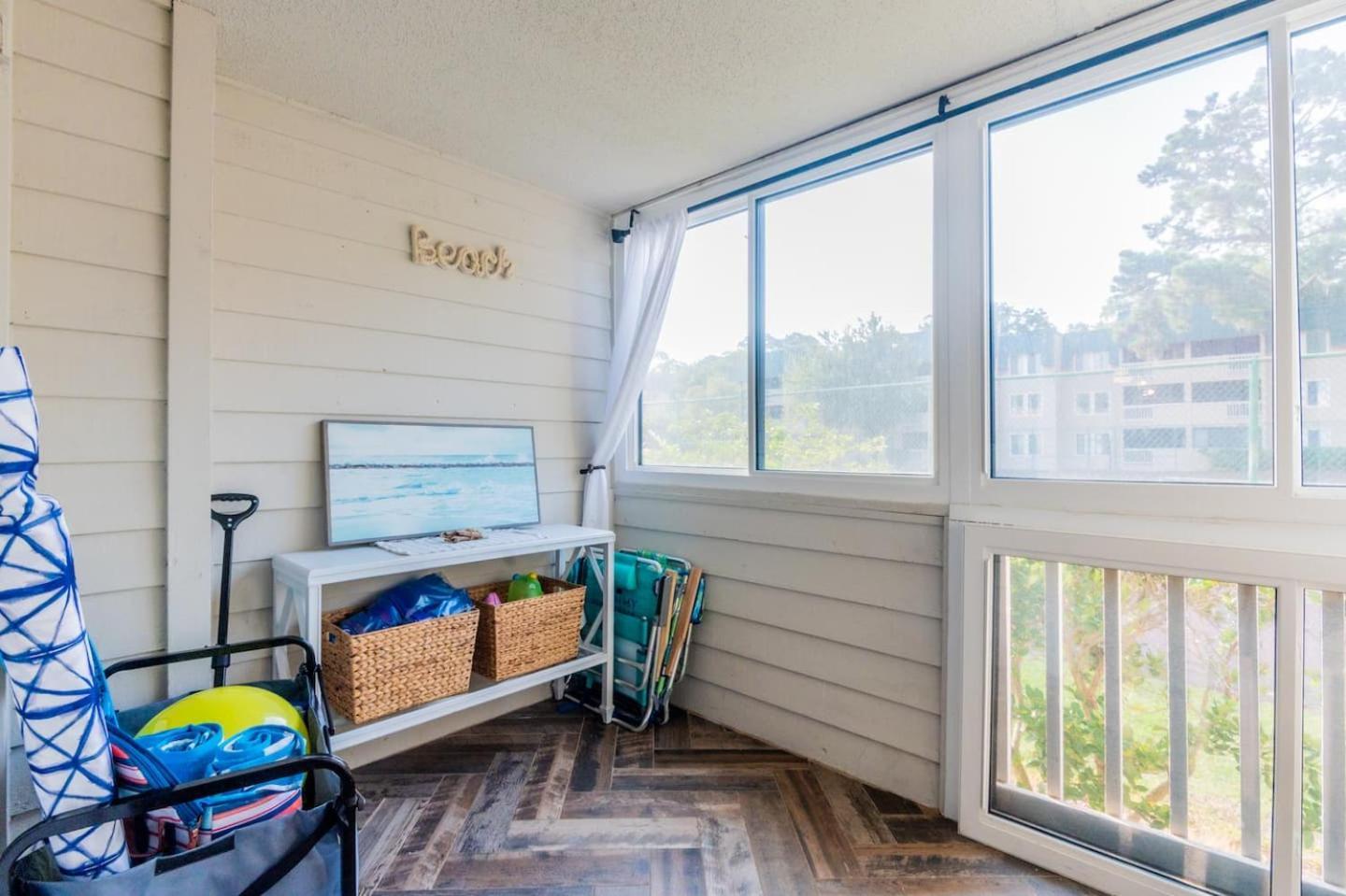 Coastal Luxe Villa By The Beach ヒルトンヘッドアイランド エクステリア 写真